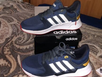 Кроссовки Adidas