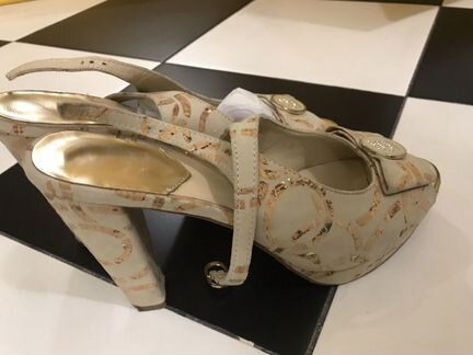 Босоножки santini