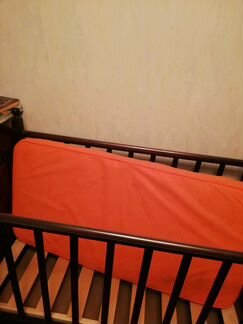 Детская кроватка с ортопедическим матрасом