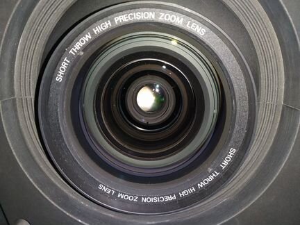 Проектор christie LW40