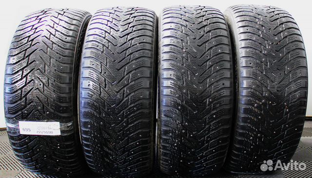 Nokian Tyres Hakkapeliitta 8 SUV 255/50 R20