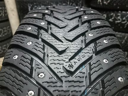 Nokian Nordman 8 215/60 R17 100T