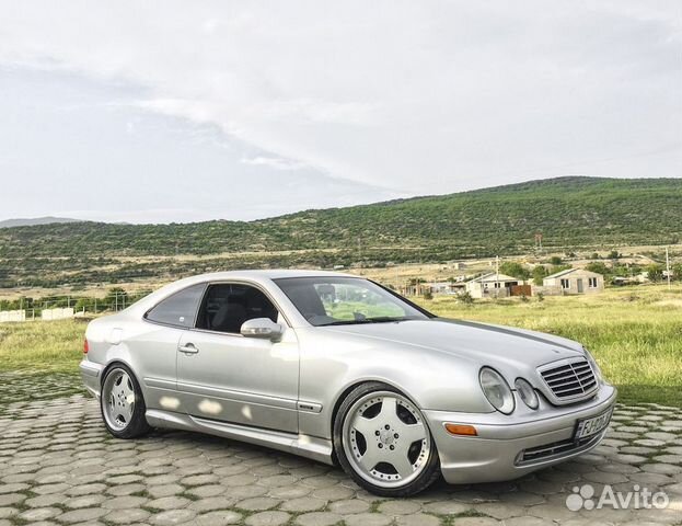 Лобовое стекло Мерседес 208