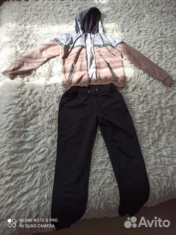 Спортивный костюм женский 42-44 новый