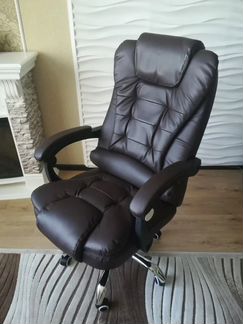 Компьютерное кресло с массажером