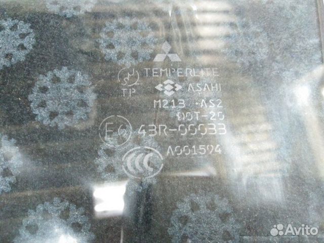Стекло двери переднее левое Mitsubishi Outlander