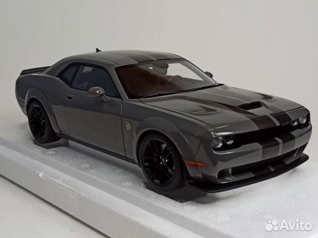 Dodge Challenger SRT Destroyer 1:18 Autoart