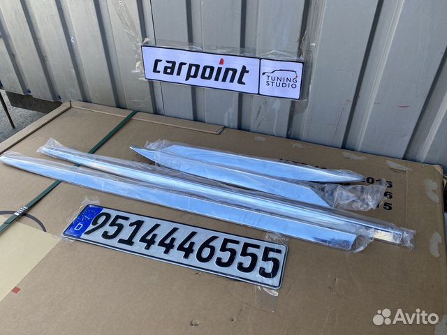 Молдинги дверей Lexus LX570