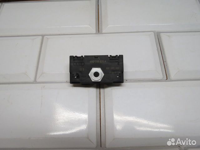 Помехоподавляющий фильтр антенны Audi A8 D4 A8D4