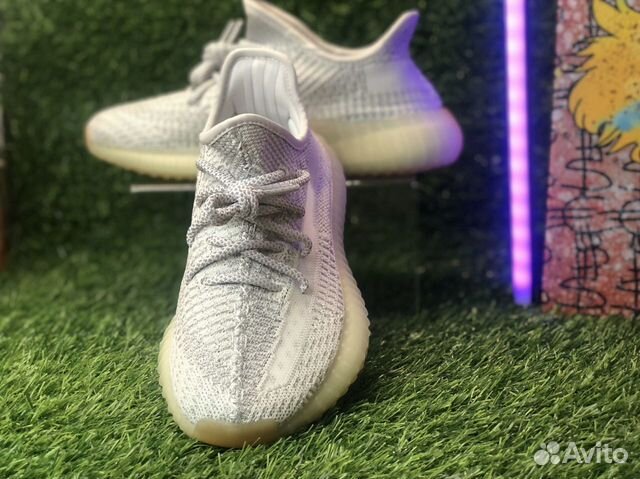 Кроссовки Adidas Yeezy Boost