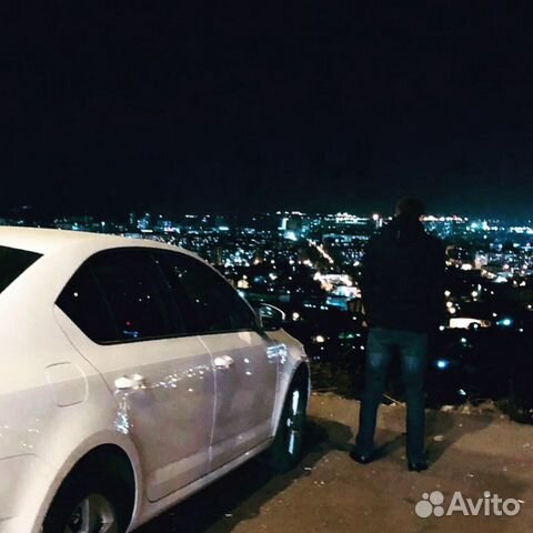 Инструктор по вождению автомобиля