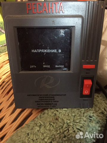 Автоматический стабилизатор напряжения
