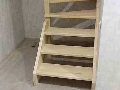 Деревянная лестница лестница