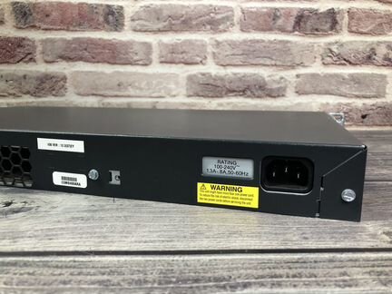 Коммутатор Cisco Catalyst 2960 (WS-C2960-24TC-S)