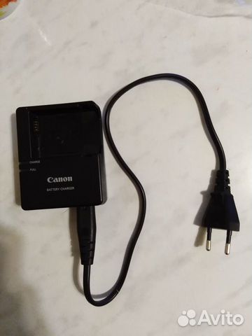 Зарядное устройство для аккумулятора фотоаппарата
