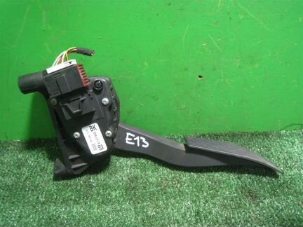 Педаль газа электронная Opel astra H 2007