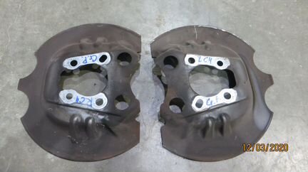 Пыльник тормозного диска Citroen Grand C4 Picasso