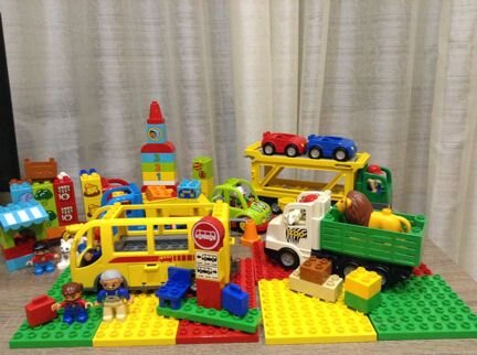 Конструкторы Лего Дупло для малышей