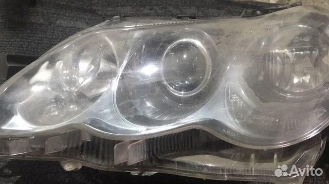 Фара левая Toyota Mark X с дефектом стекла