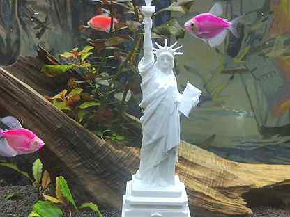 Декор для аквариума статуя свободы
