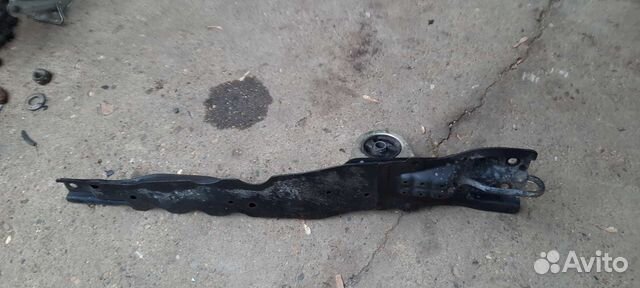 Поперечная балка, Mitsubishi lancer, Cedia