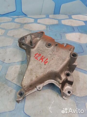 Кронштейн опора двигателя 04e199275