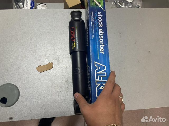 Амортизатор передний VW Transporter 2010G