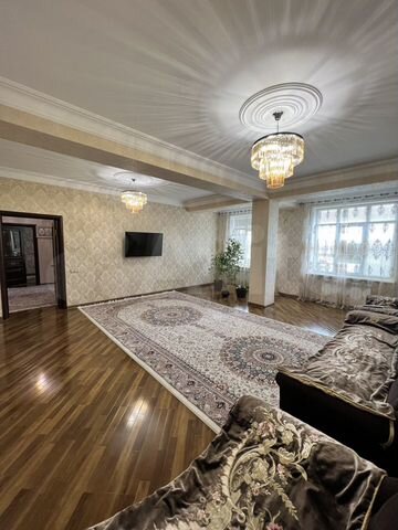 3-к. квартира, 116 м², 5/6 эт.