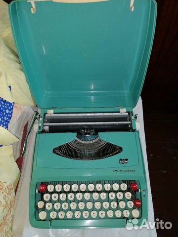 Печатная пишущая машинка