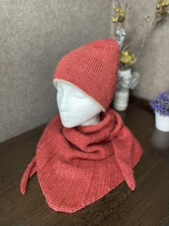 Вязаный комплект