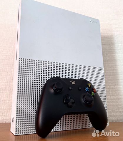 Xbox One S 500GB + GamePass/400игр