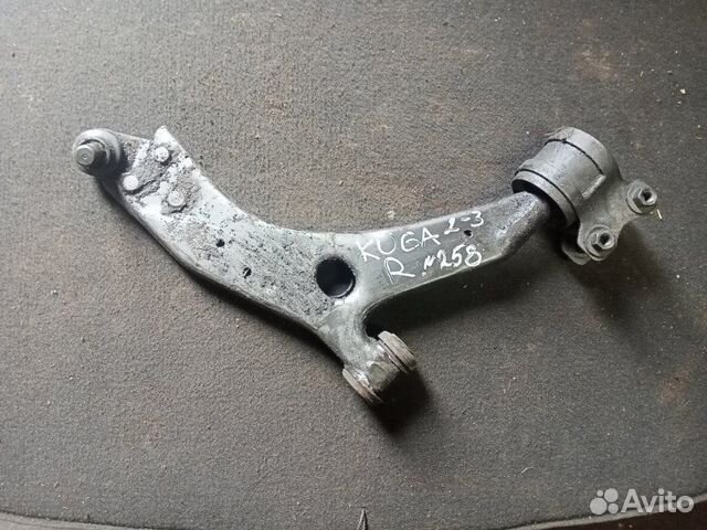 Рычаг подвески передний правый Ford Kuga 2012