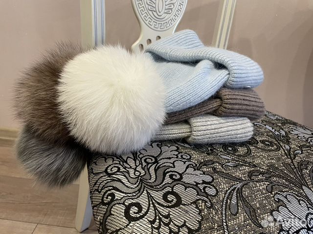 Шапка зимняя женская с помпоном натуральная