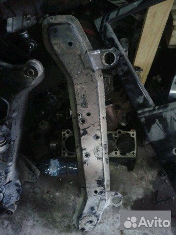 Балка под двигатель Dodge Stratus