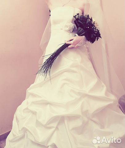 Свадебное платье р. 44