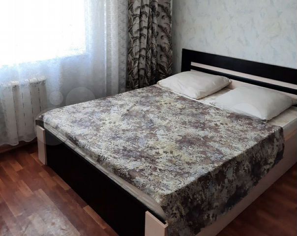 2-к. квартира, 65 м², 8/10 эт.