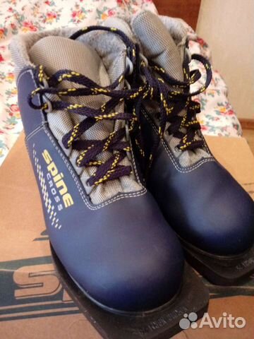 Лыжные ботинки