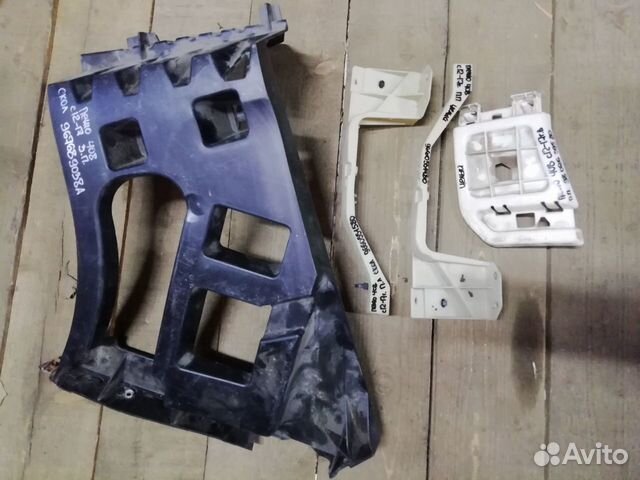 Peugeot 408 Пежо 408 с 2012г кронштейн бампера