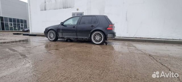 Volkswagen Golf 2.0 МТ, 2001, 200 000 км