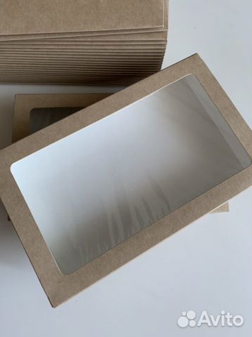 Коробка крафтовая с окном