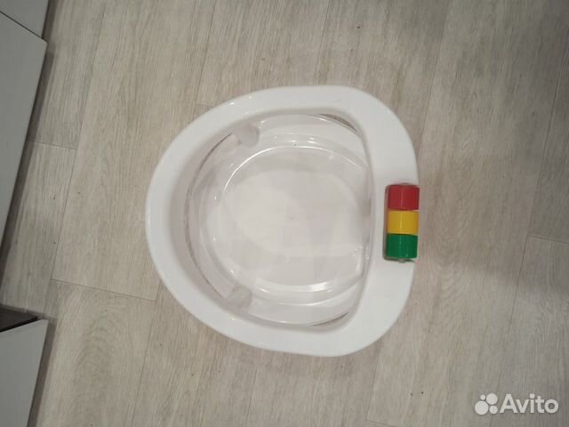 Стульчик для купания в ванной