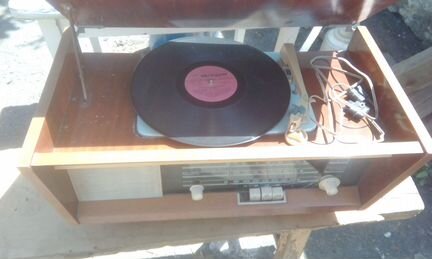 Радиола рекорд 61 м2