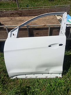 Дверь передняя левая Hyundai Santa Fe