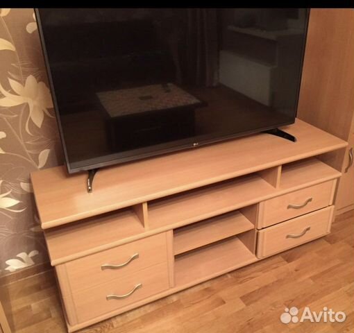 Тумба под телевизор