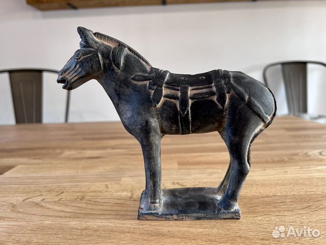 Фигурка лошади