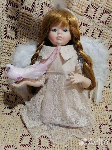 Кукла фарфоровая коллекционная