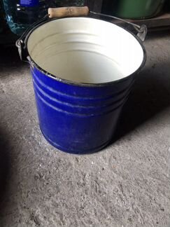 Эмалированное ведро