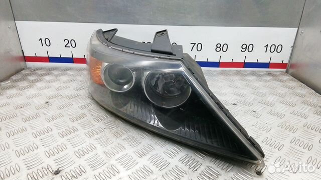 Фара правая Kia Sorento