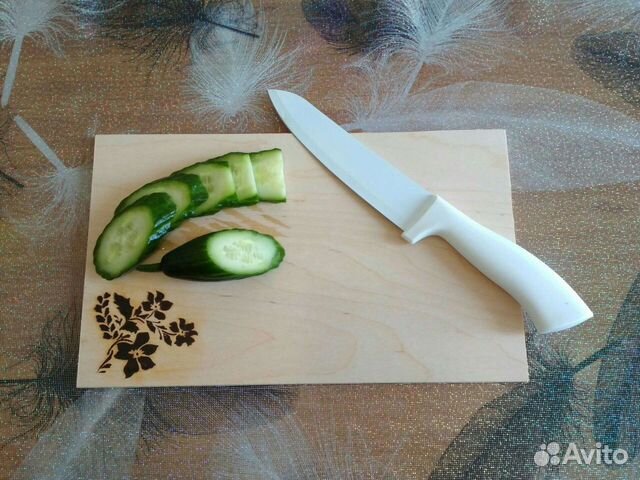 Нож кухонный белый