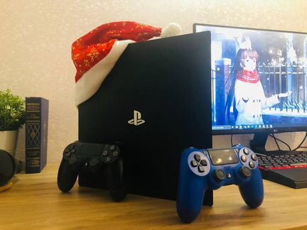 PlayStation 4 Pro 1TB + 2 геймпада